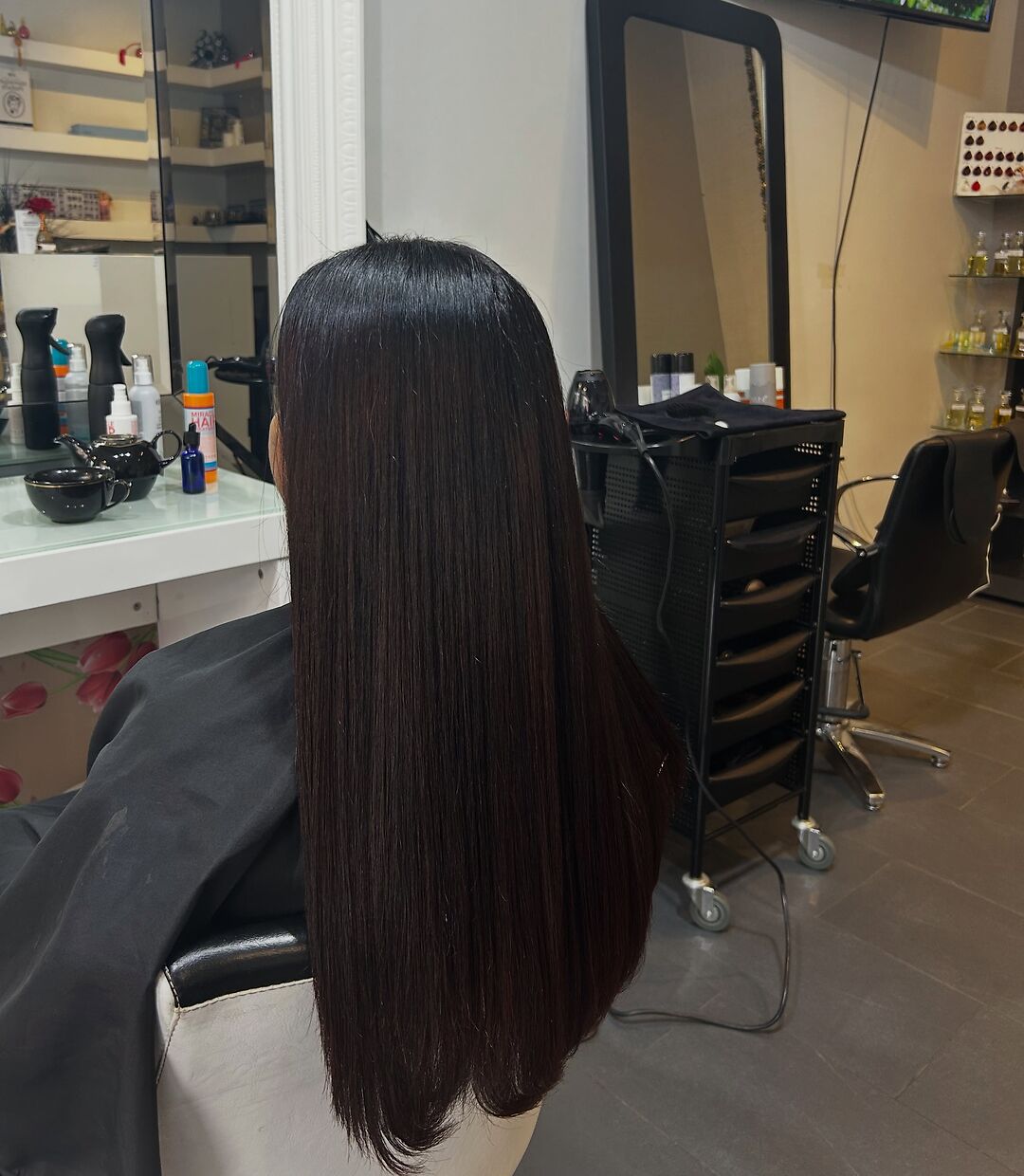 Glossy dark colour finish after colour correction at Akila Oakleigh
